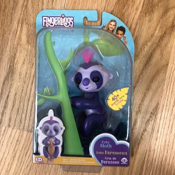 Fingerlings Baby Sloth NIB Purple Kids Interactive Toy NEW - Picture 2 of 3